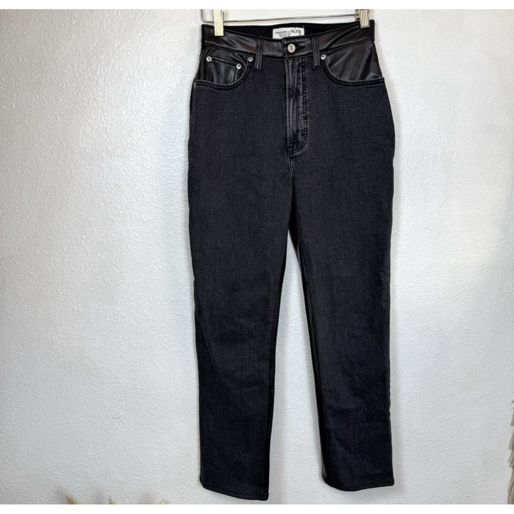 Abercrombie & Fitch 26/2R The Ankle Straight Ultra High Rise Black Faux Leather